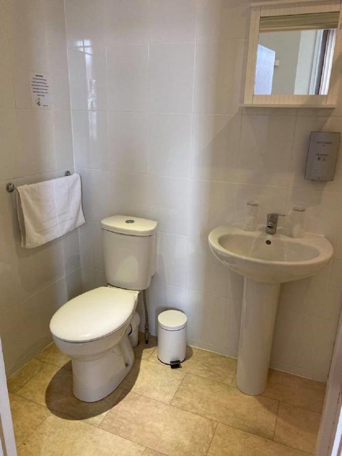Burlington Hotel Сандаун Екстер'єр фото